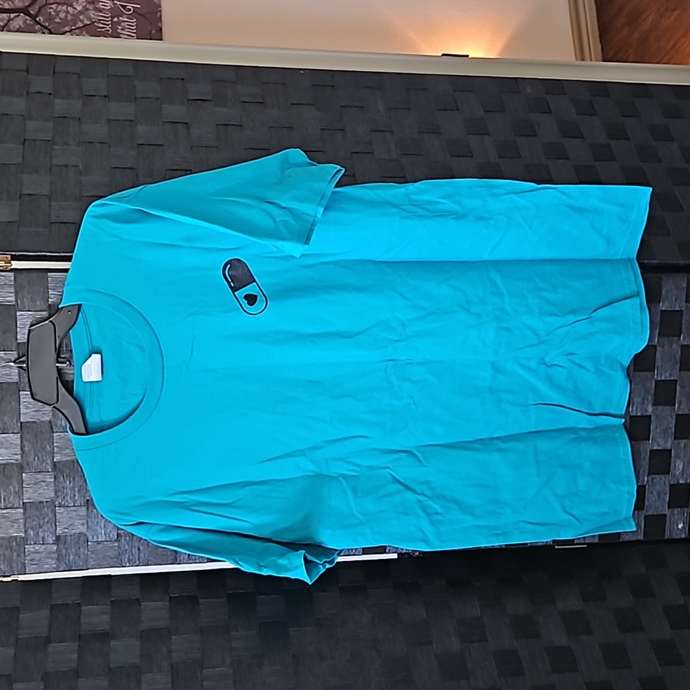 Med aide tee